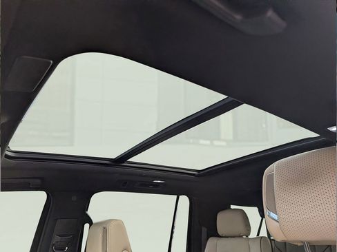 Used 2023 Cadillac Escalade ESV Premium Luxury w/ Performance Package image 14