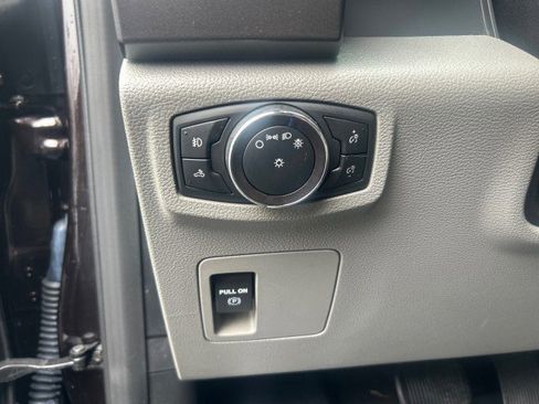 Used 2019 Ford F150 XLT image 13