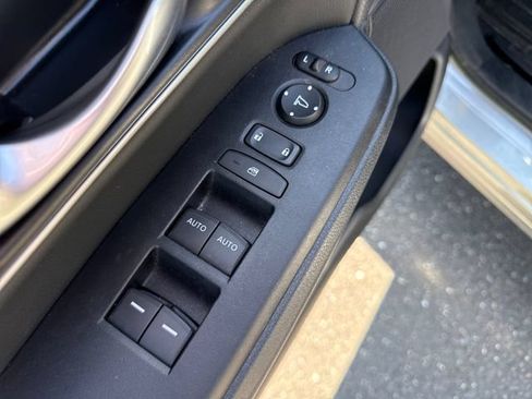 Used 2019 Honda CR-V EX-L image 24