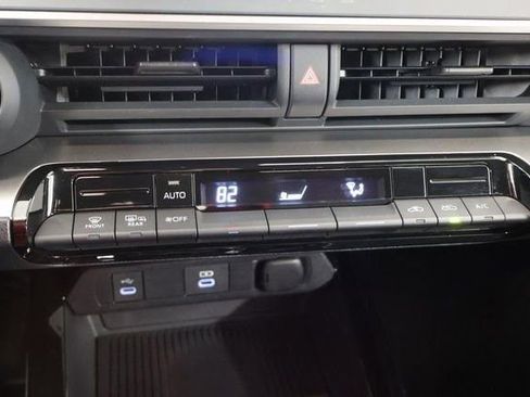 Used 2024 Toyota Prius LE image 20