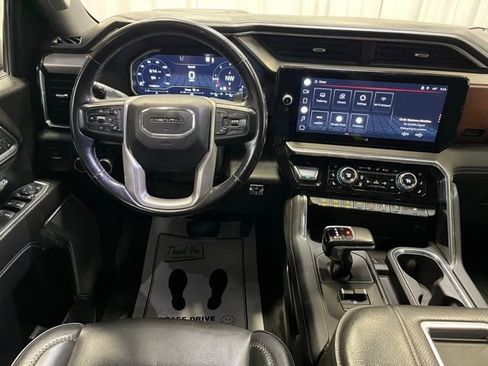 Used 2022 GMC Sierra 1500 Denali w/ Denali Reserve Package image 17