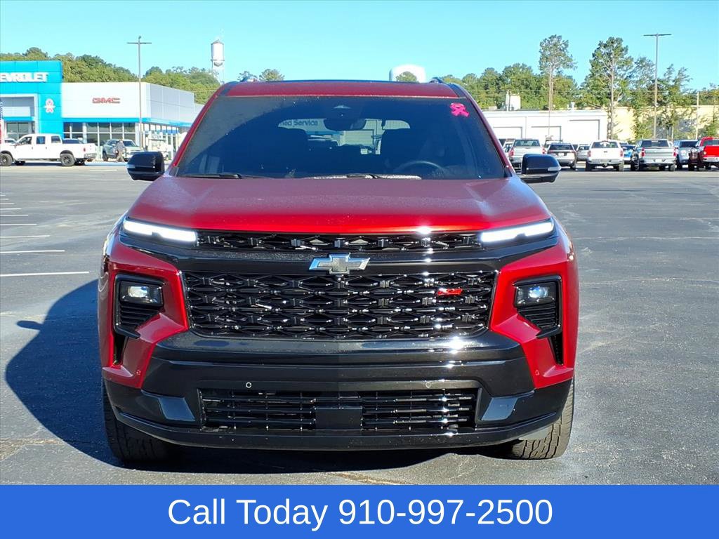 Used 2025 Chevrolet Traverse RS w/ LPO, Floor Liner Package FWD image 7