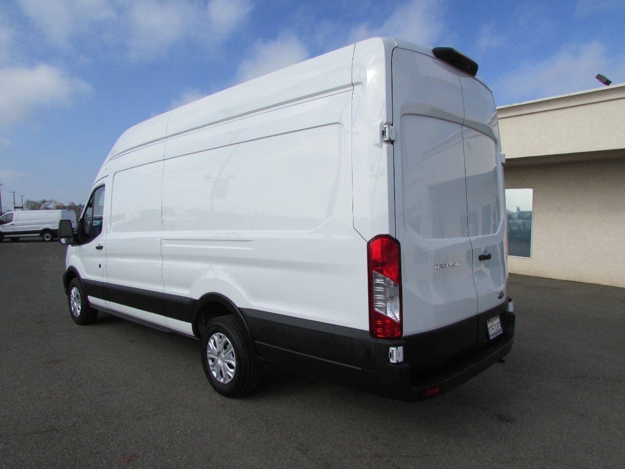 Used 2023 Ford Transit 250 148 High Roof Extended w/ Load Area Protection Package RWD image 8