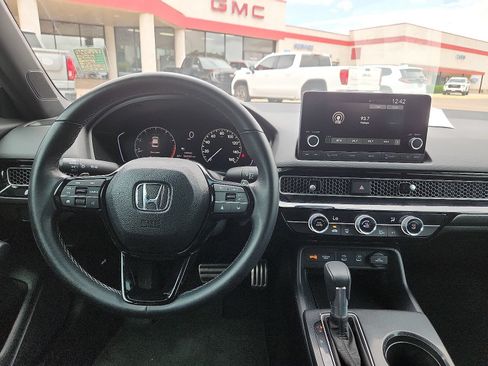 Used 2025 Honda Civic Sport image 13