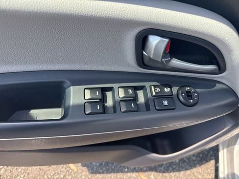 Used 2017 Kia Rio LX w/ Power Package FWD image 9