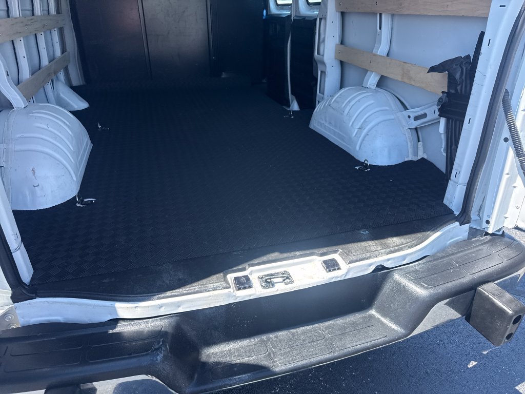 Used 2025 Chevrolet Express 2500 w/ Driver Convenience Package RWD image 13