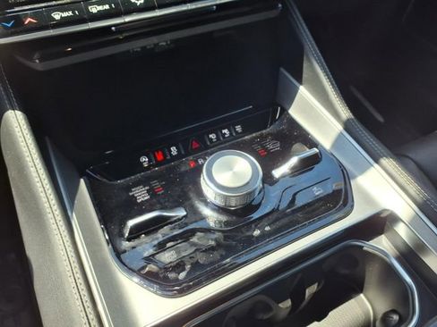 New 2026 Jeep Grand Wagoneer 4WD image 20