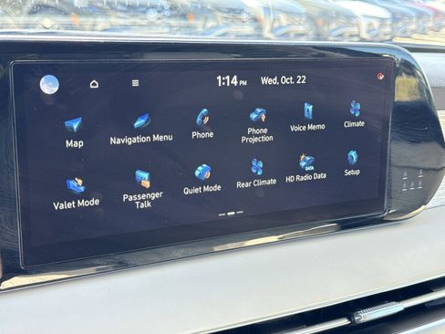 Used 2024 Hyundai Palisade Calligraphy image 32