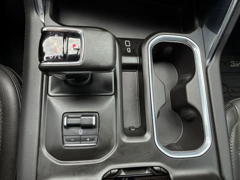 Used 2024 GMC Sierra 1500 Denali AWD/4WD image 7