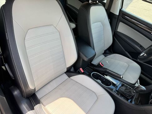 Used 2014 Volkswagen Passat 1.8T Sport FWD image 9