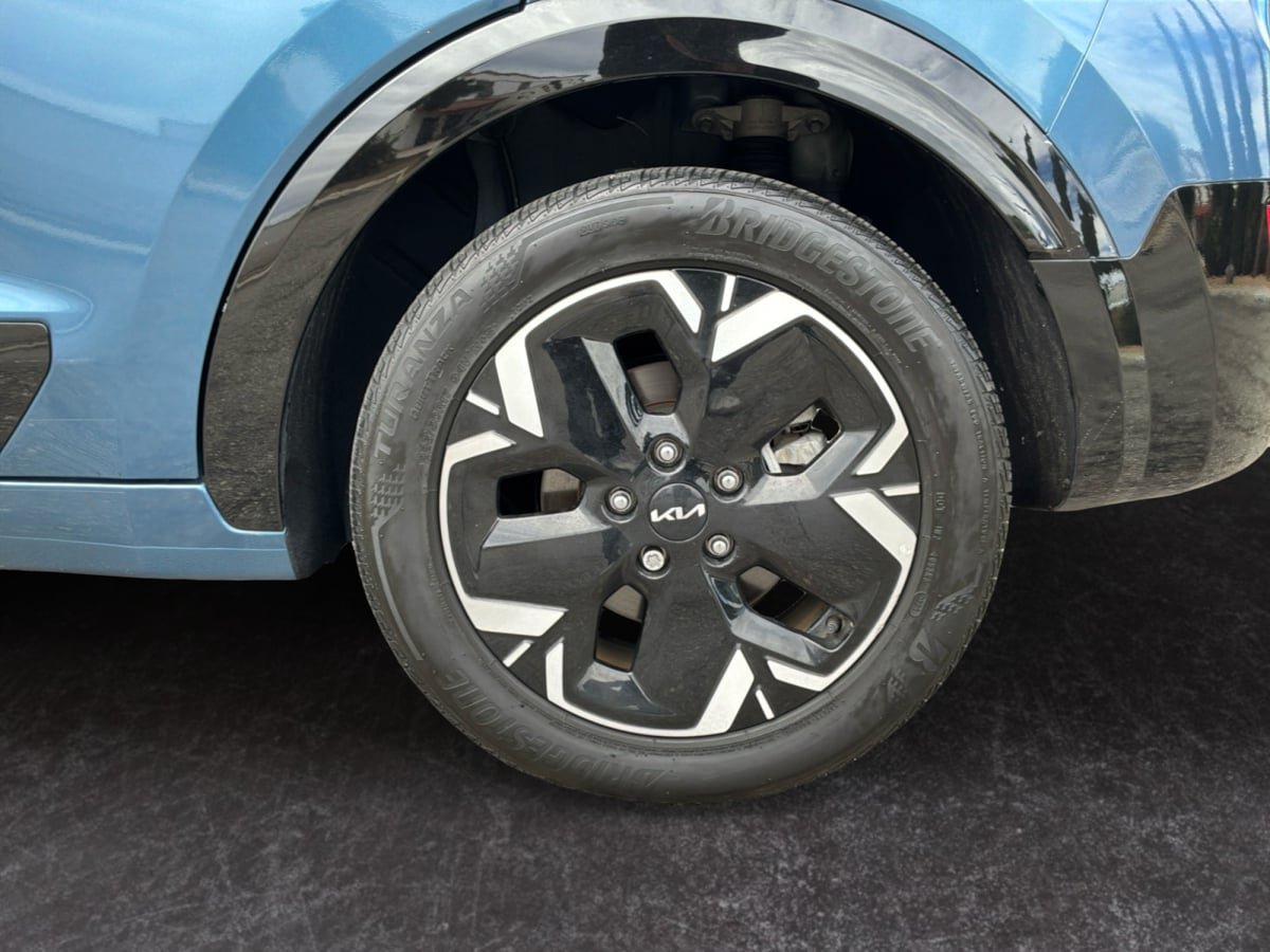 Used 2023 Kia Niro Wind FWD image 9