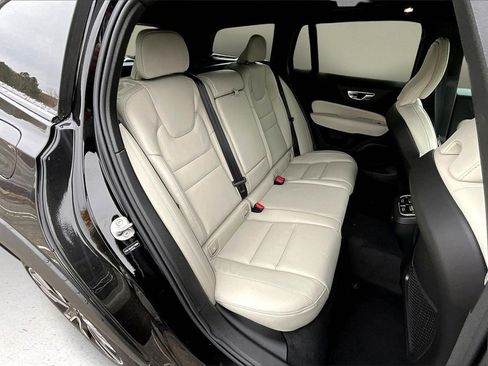 New 2026 Volvo V60 B5 Cross Country Ultra w/ Protection Package Premier image 10