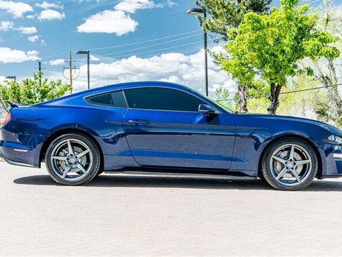 Used 2018 Ford Mustang GT Premium RWD image 5