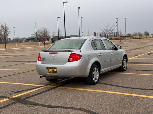 Used 2008 Chevrolet Cobalt LT FWD image 3