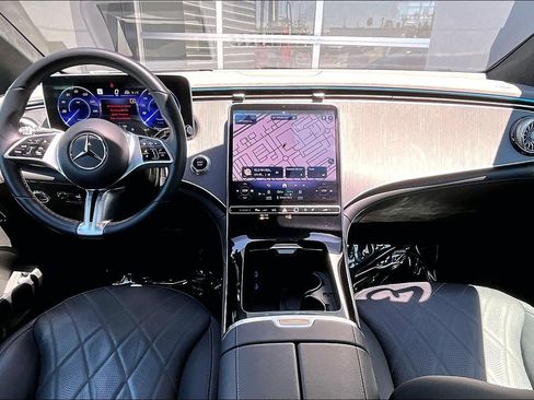 Used 2023 Mercedes-Benz EQE 500 4MATIC Sedan image 14