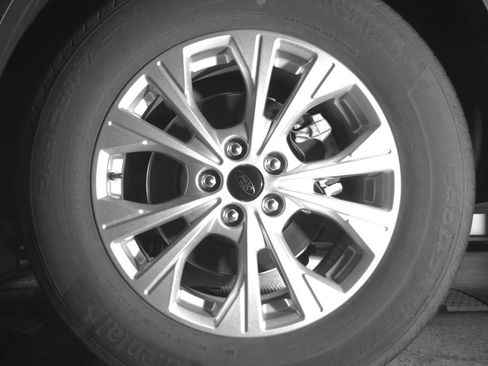 Used 2023 Ford Escape Active w/ Tech Pack #1 AWD/4WD image 11