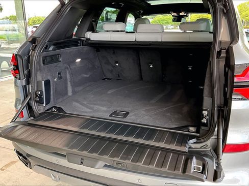New 2026 BMW X5 xDrive40i w/ Executive Package AWD/4WD image 18