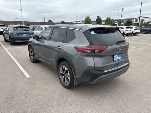 Used 2023 Nissan Rogue SV FWD image 3