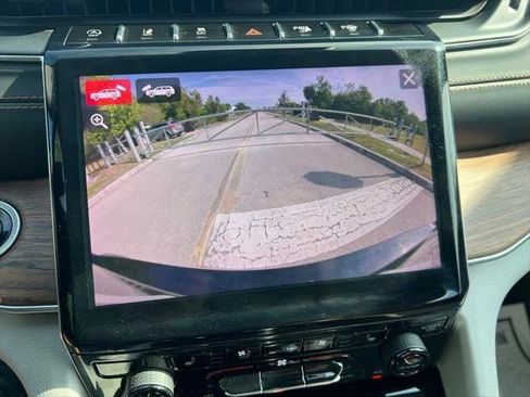 Certified 2021 Jeep Grand Cherokee L Summit w/ Advanced Protech Group IV AWD/4WD image 66
