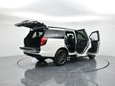 New 2025 Ford Expedition Platinum w/ Stealth Performance Package image 47