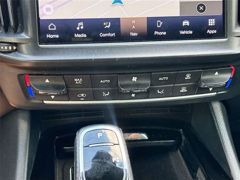 Used 2021 Maserati Levante S image 16