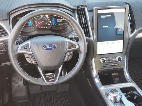Used 2024 Ford Edge ST w/ Equipment Group 401A AWD/4WD image 27