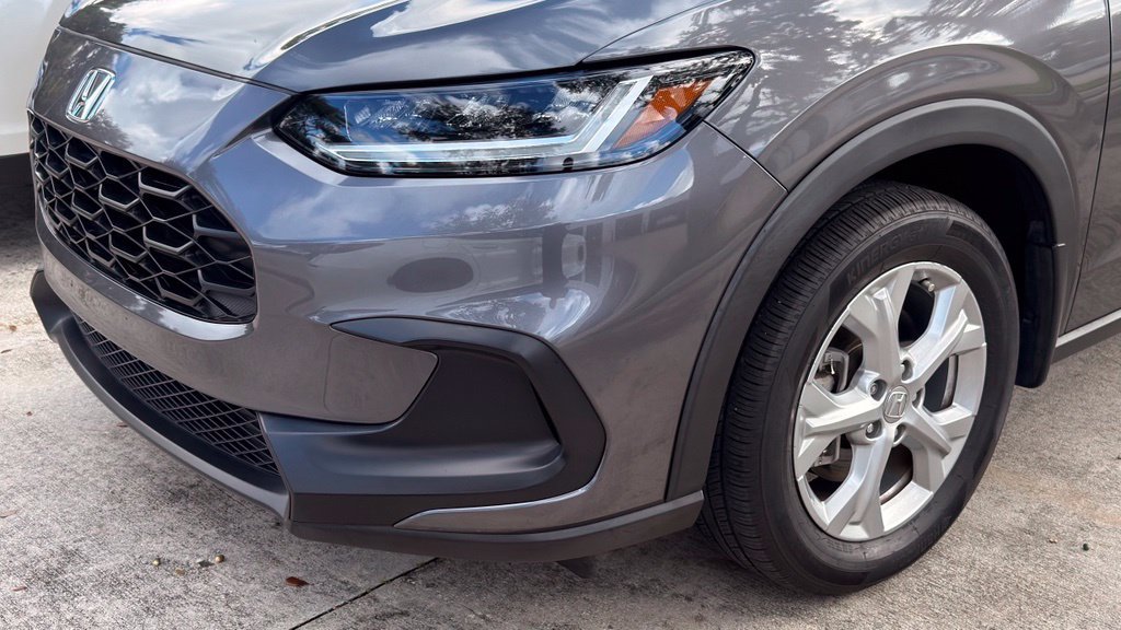 Used 2025 Honda HR-V LX image 10