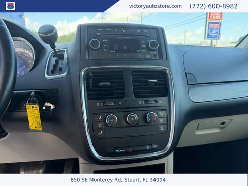 Used 2013 Dodge Grand Caravan American Value Package w/ UConnect Hands-Free Group image 18