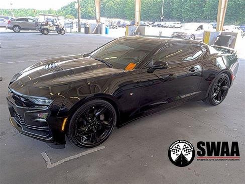 Used 2022 Chevrolet Camaro SS RWD image 4