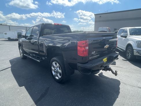 Used 2019 Chevrolet Silverado 2500 LTZ w/ Duramax Plus Package AWD/4WD image 6