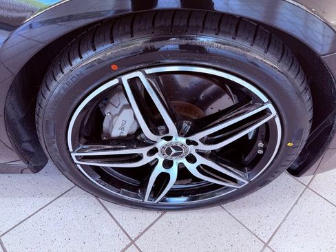 Used 2020 Mercedes-Benz E 350 Sedan image 17
