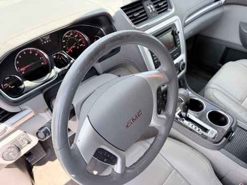 Used 2014 GMC Acadia SLT FWD image 15