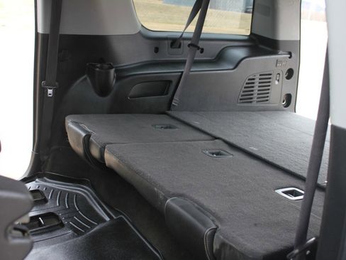 Used 2016 Chevrolet Suburban LTZ image 46