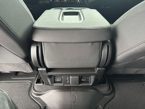 Used 2025 Chevrolet Silverado 1500 LT image 20