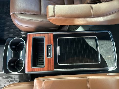 Used 2022 Lincoln Aviator Reserve w/ Equipment Group 201A AWD/4WD image 16