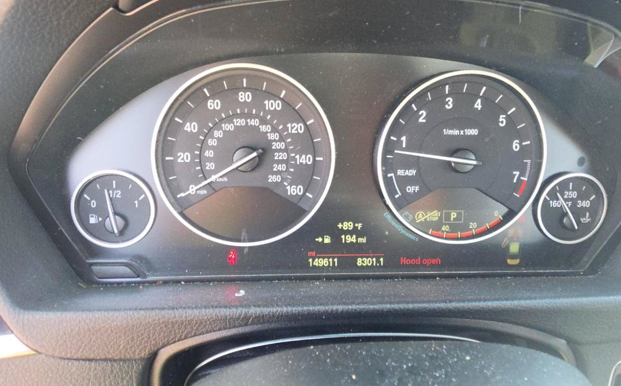 Used 2015 BMW 320i Sedan RWD image 16