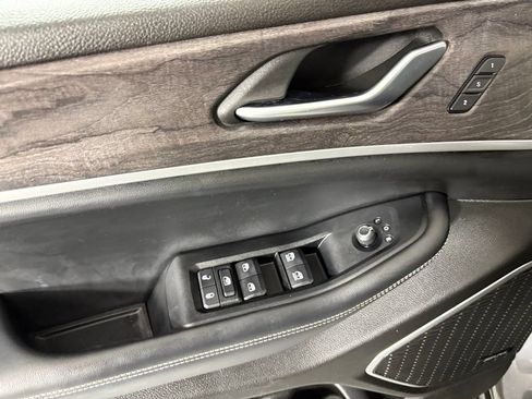 Used 2022 Jeep Grand Cherokee Limited 4xe w/ Luxury Tech Group II AWD/4WD image 20