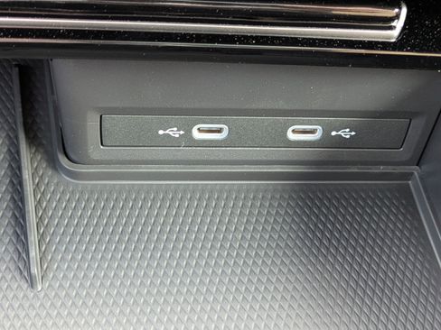 New 2026 Volkswagen Atlas Cross Sport SE FWD image 24