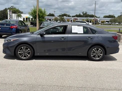 Used 2024 Kia Forte LXS FWD image 2