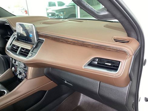 Used 2022 Chevrolet Tahoe High Country AWD/4WD image 14