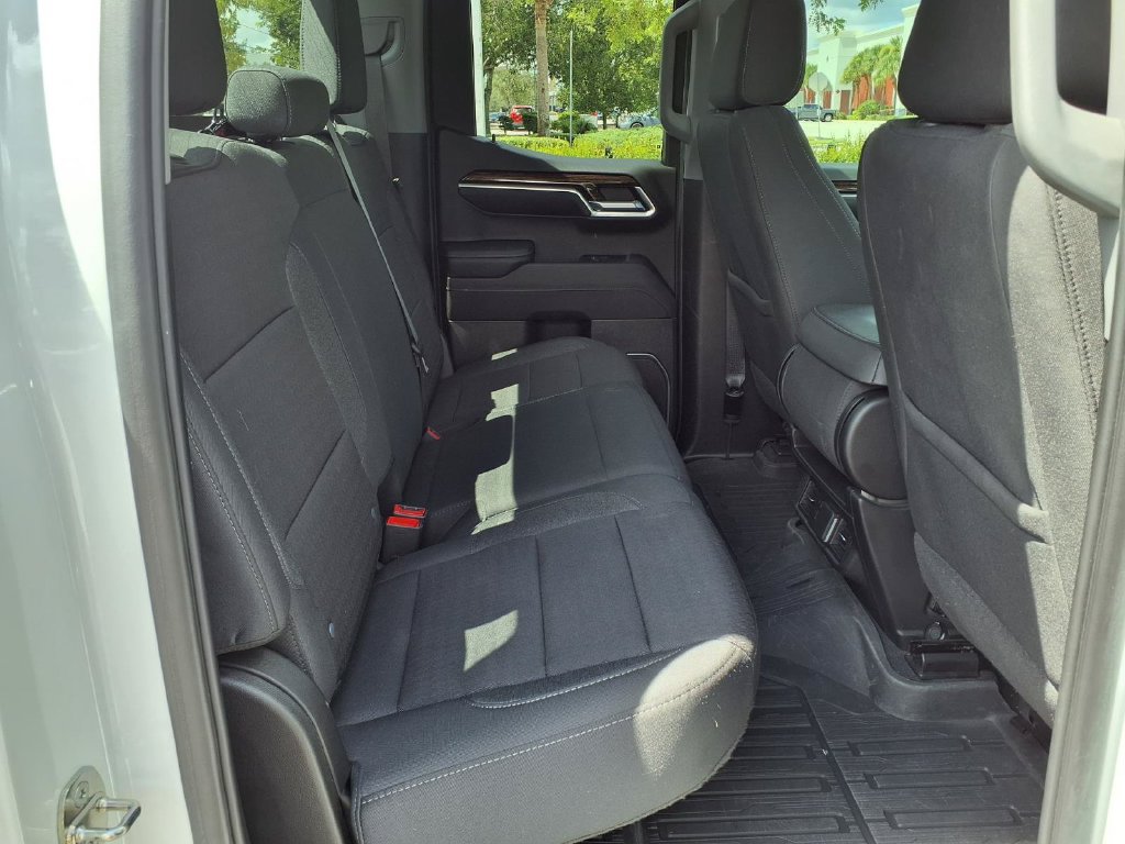 Used 2023 GMC Sierra 1500 Elevation RWD image 18