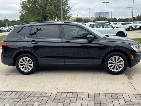 Used 2019 Volkswagen Tiguan S image 11