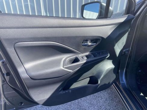 New 2025 Nissan Versa SV w/ Trunk Package image 12