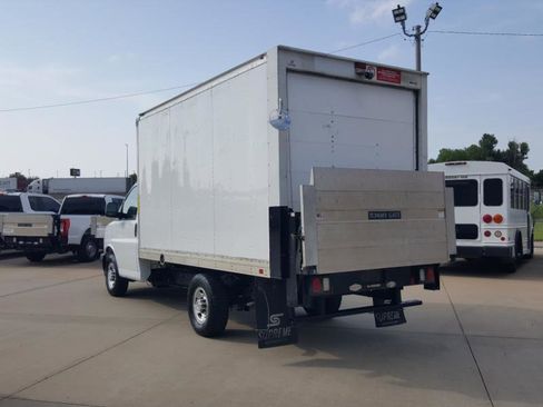 Used 2020 Chevrolet Express 3500 image 9