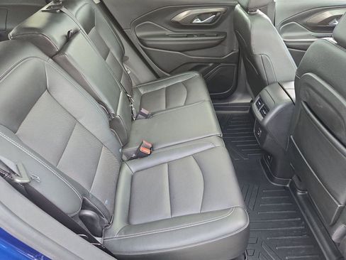 Used 2022 GMC Terrain SLT w/ Infotainment Package II image 27