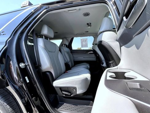 Used 2021 Hyundai Palisade SEL w/ Premium Package AWD/4WD image 19
