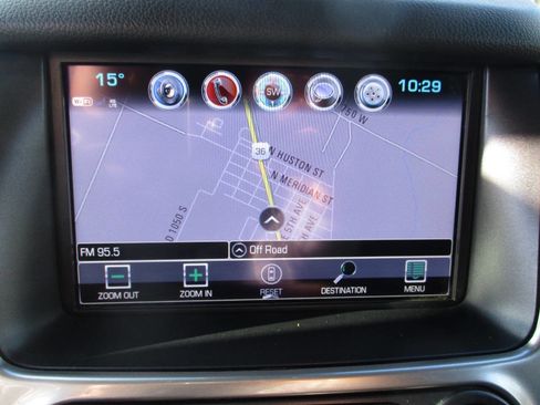 Used 2019 Chevrolet Suburban LT image 11