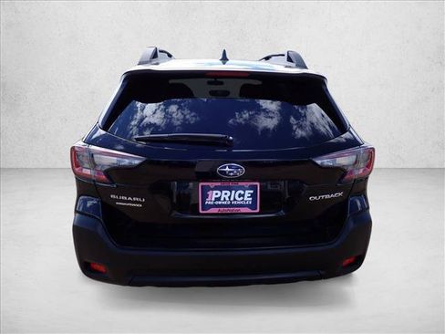 Used 2025 Subaru Outback Premium AWD/4WD image 3
