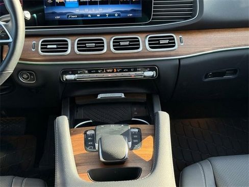 Certified 2025 Mercedes-Benz GLE 350 4MATIC image 16