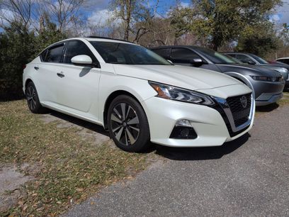 Used 2020 Nissan Altima 2.5 SV